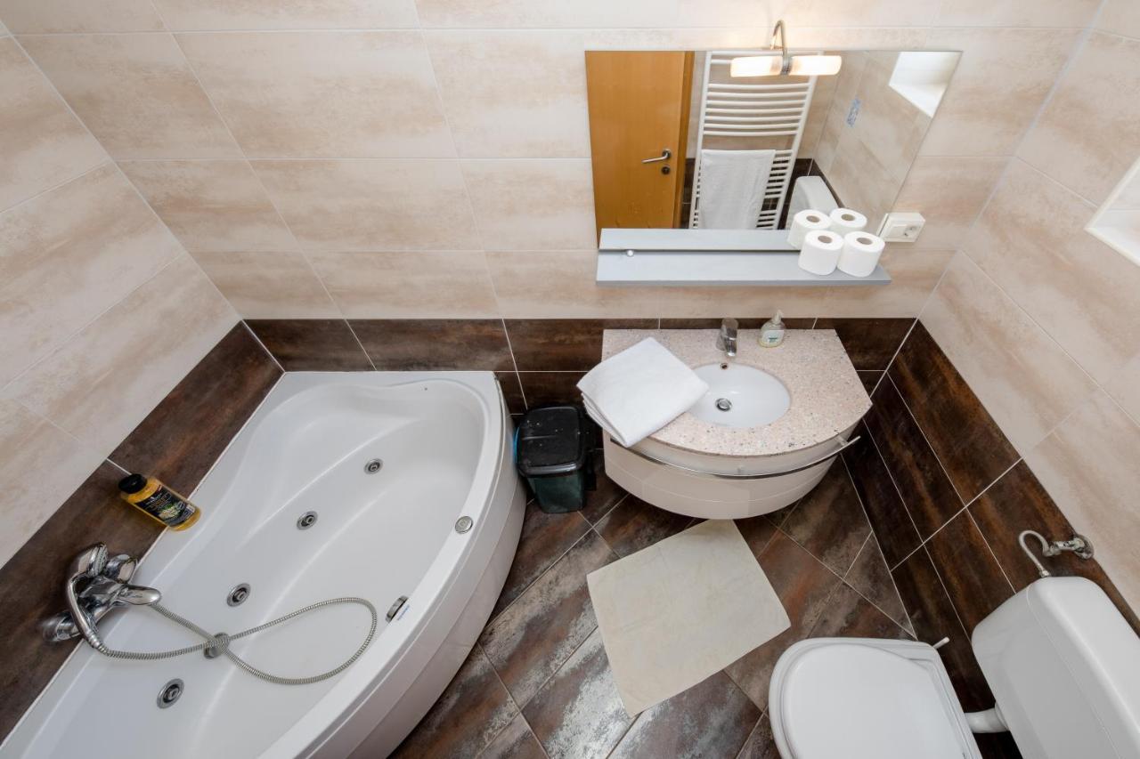 Double Room Supetarska Draga - Gornja 11579A 拉布 外观 照片